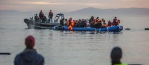 29810_oes_greece_refugee_boat_lesbos_900x361_0.jpg