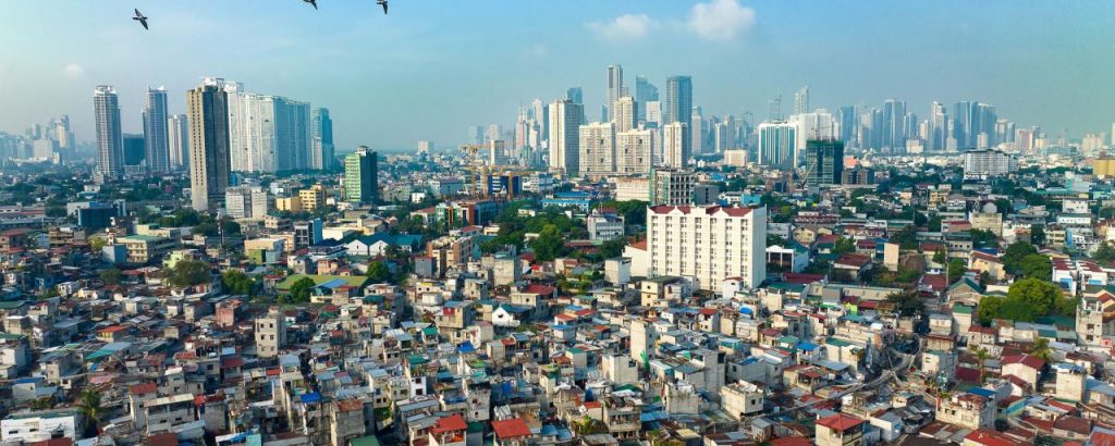 Mandaluyong, Manila, looking toward Makati. (Photo: Johnnie Miller/unequalscenes.com)